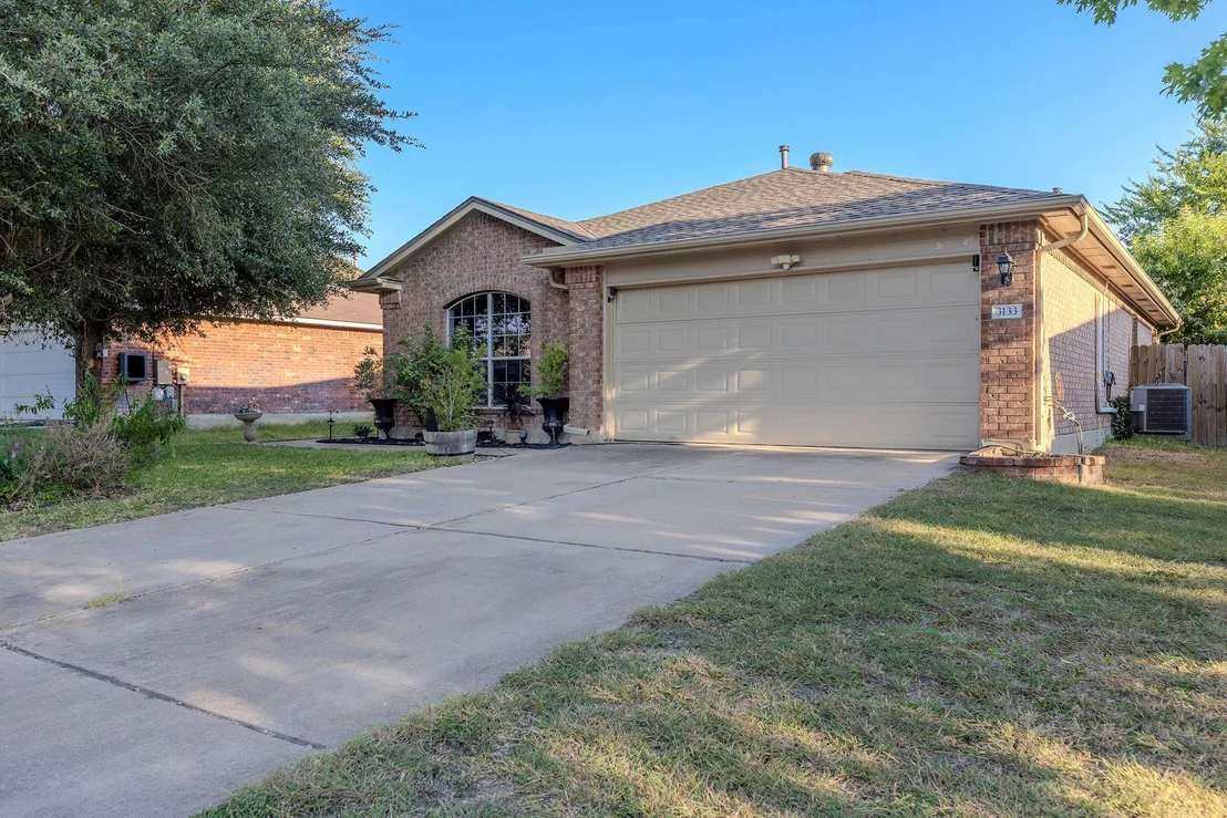 Photo of 3133 Clinton PL