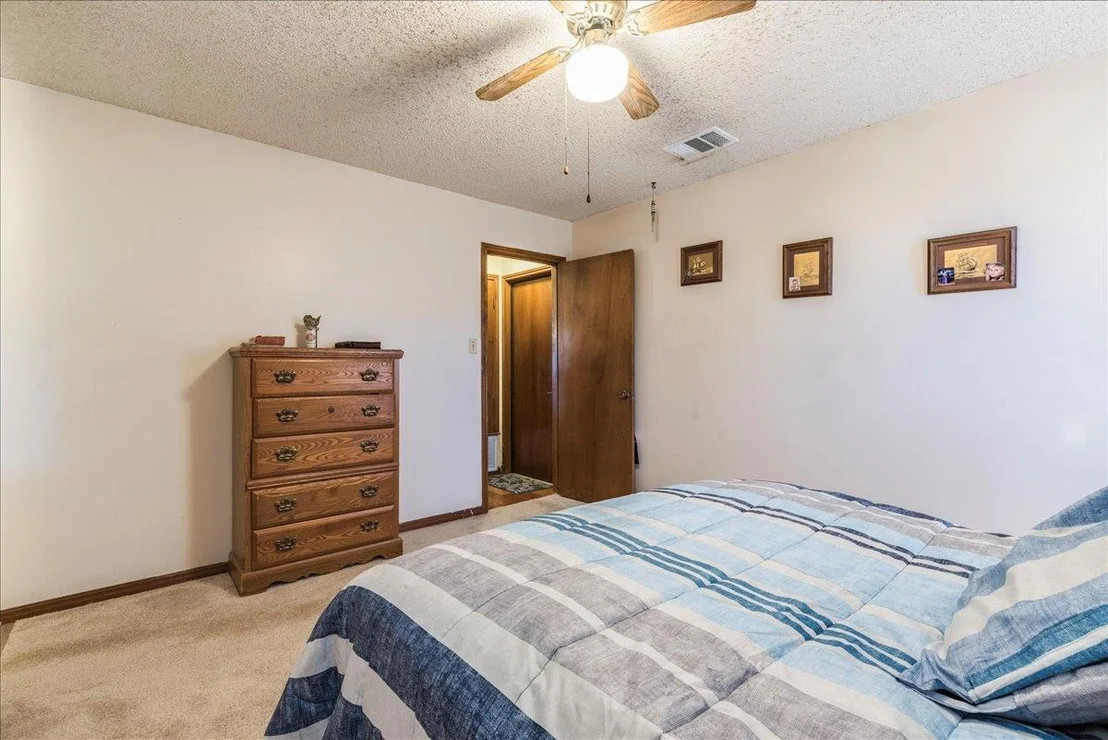 Photo of 3907 Rolling Hill