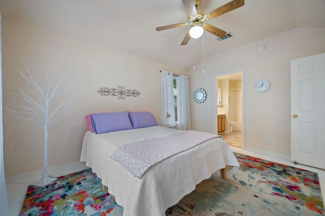 Photo of 450 Zebra DR