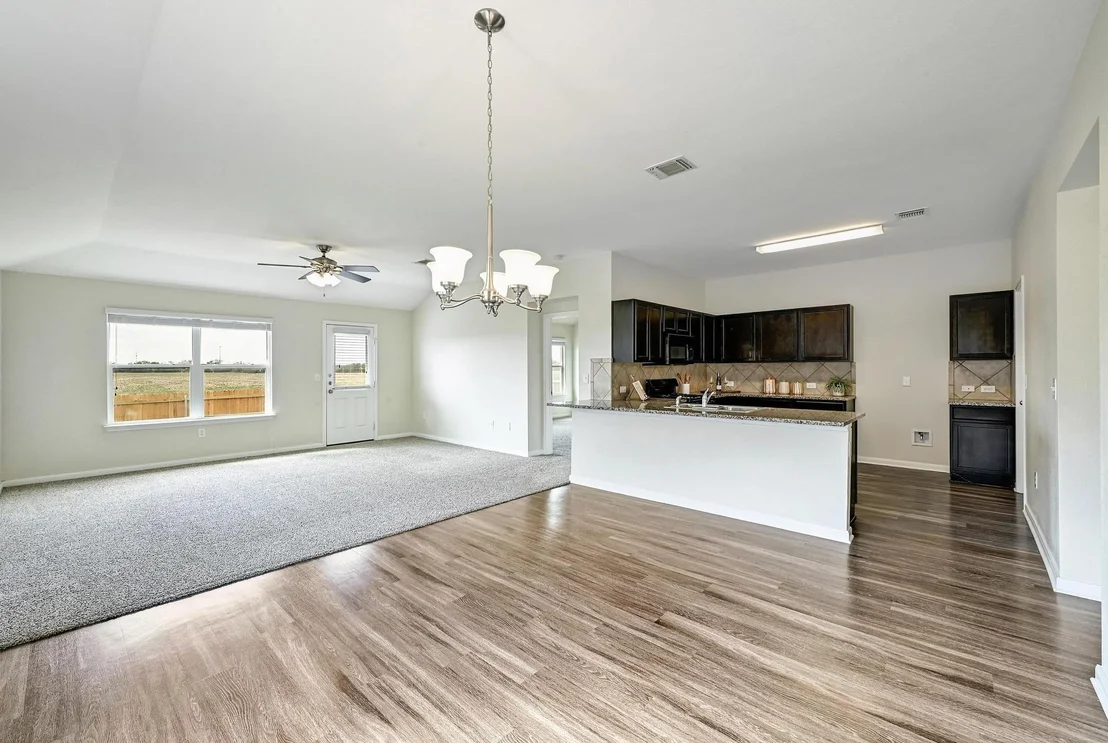 Photo of 245 Voss