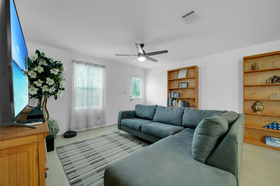 Photo of 36 Trinity CIR