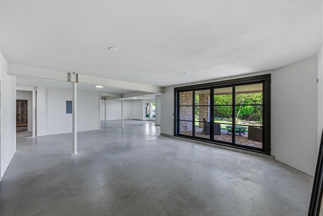 Photo of 115 Burgess LN