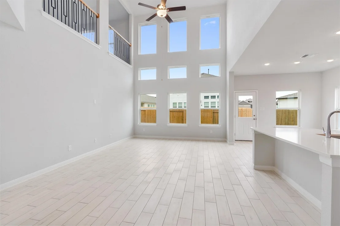Photo of 300 Stellar Wind DR