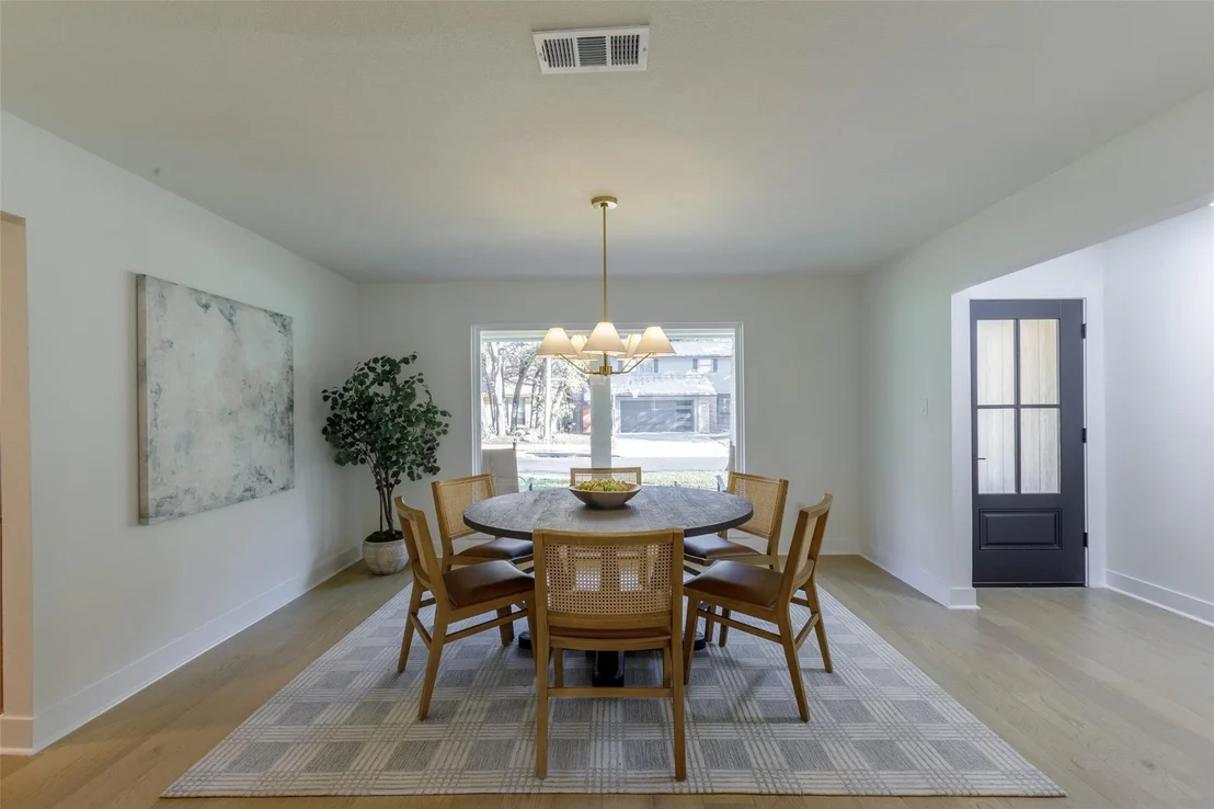 Photo of 4011 Austin Woods DR