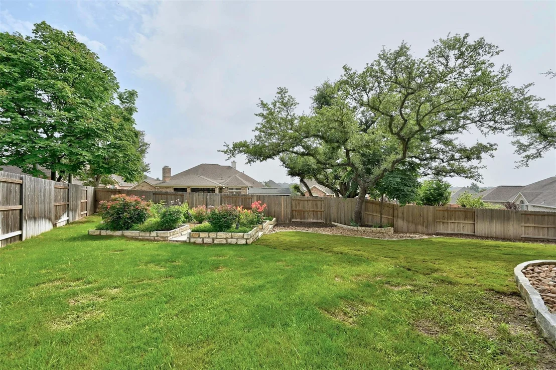 Photo of 204 Saddleback RD