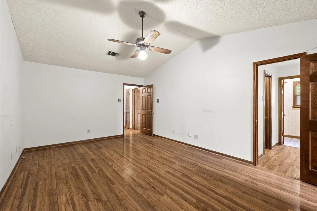 Photo of 708 Post Oak DR