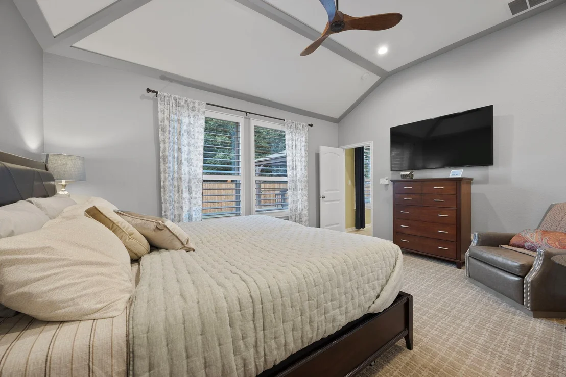 Photo of 202 Parkwest DR
