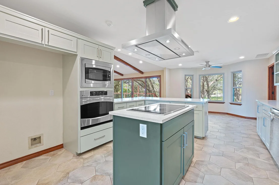 Photo of 2013 Mayfield DR