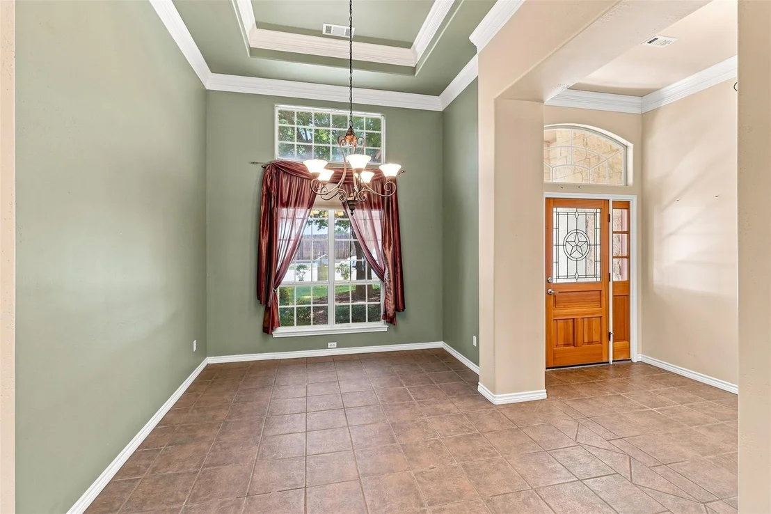 Photo of 110 Dog Leg ST