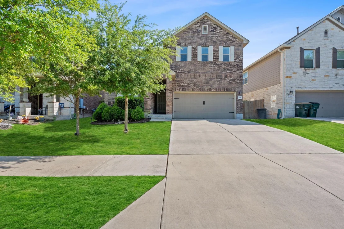 Photo of 476 Sheepshank DR
