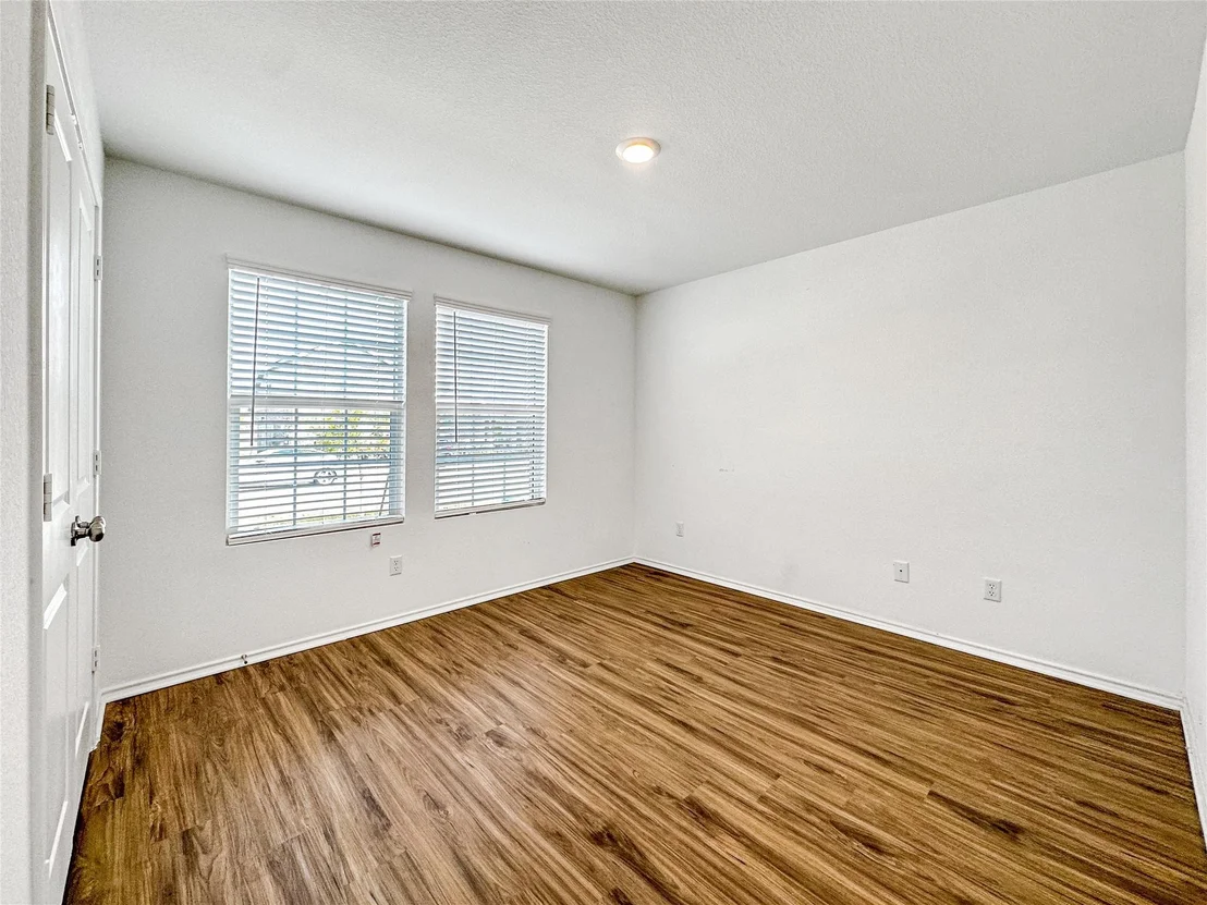Photo of 621 Milliner LOOP