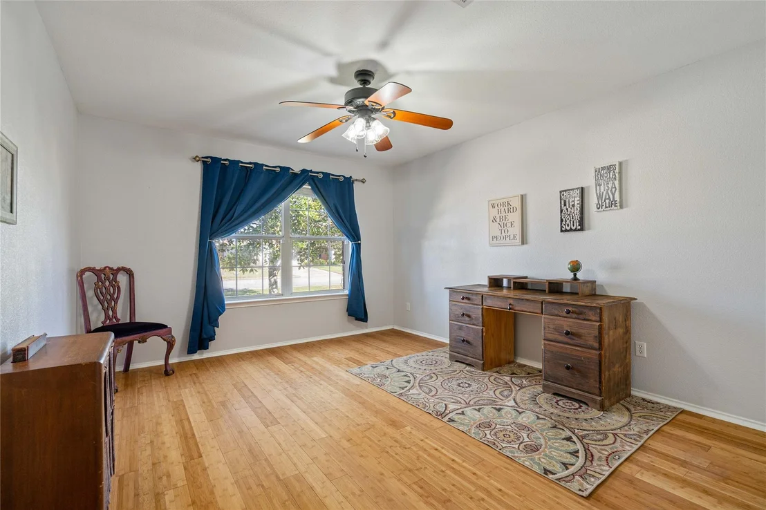 Photo of 300 Carolyns WAY