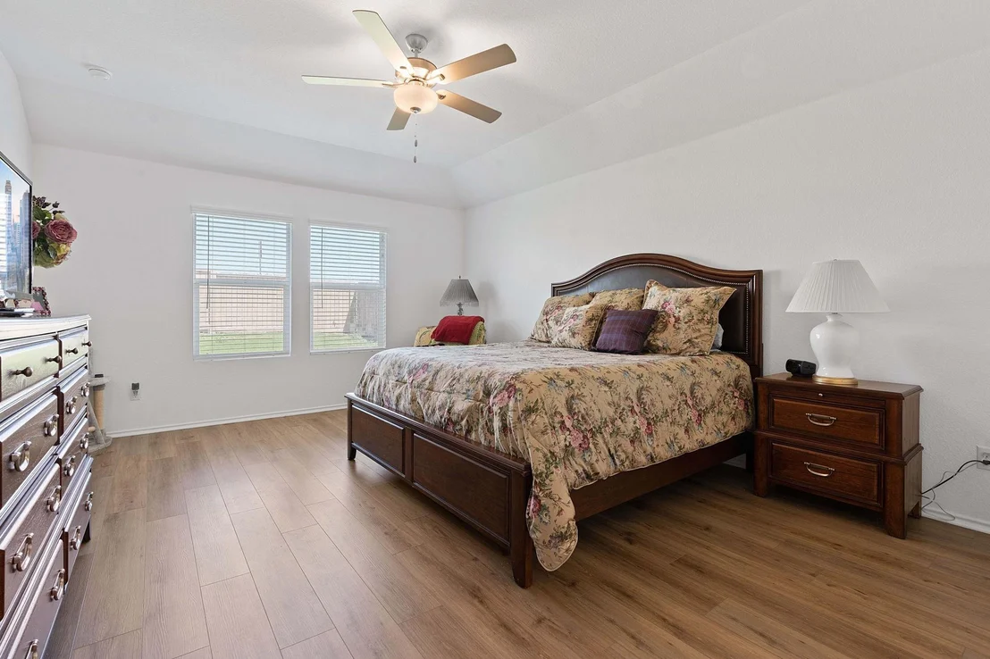 Photo of 656 Silver Springs BND