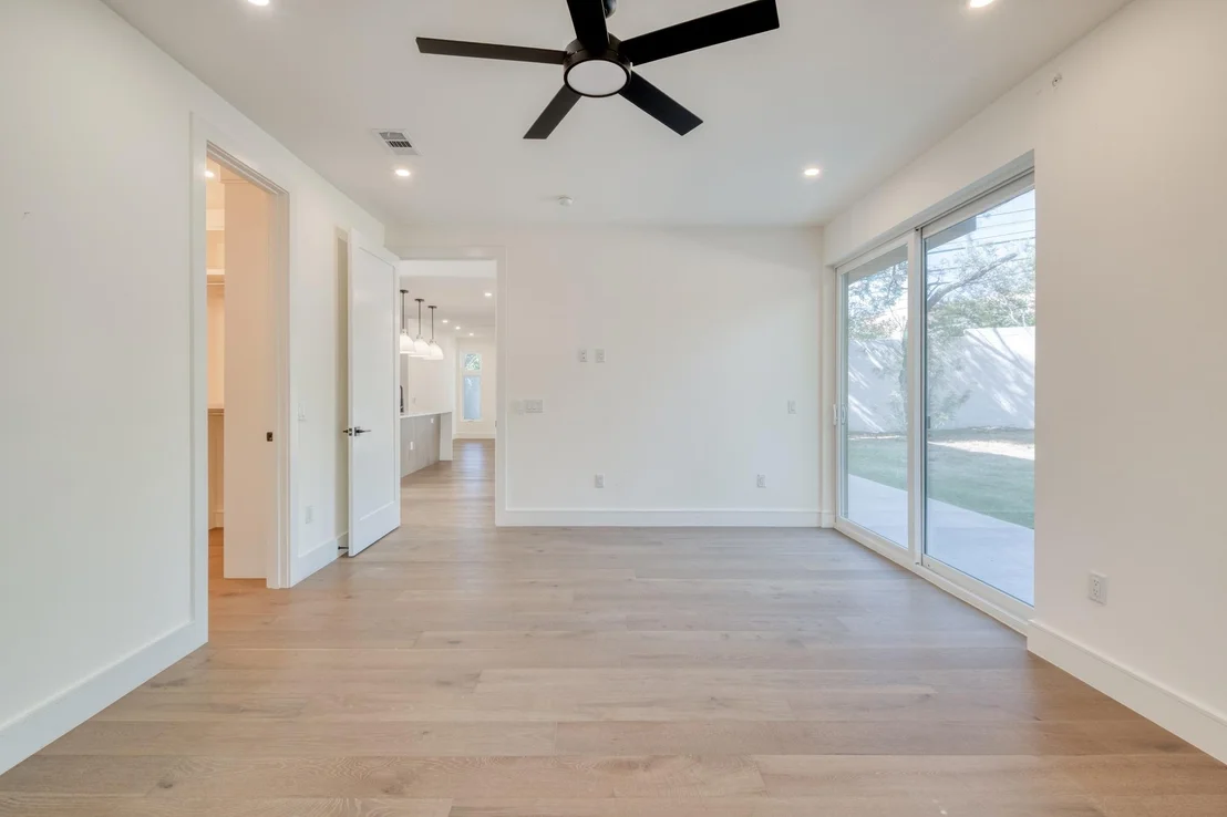 Photo of 5700 LOUISE LN