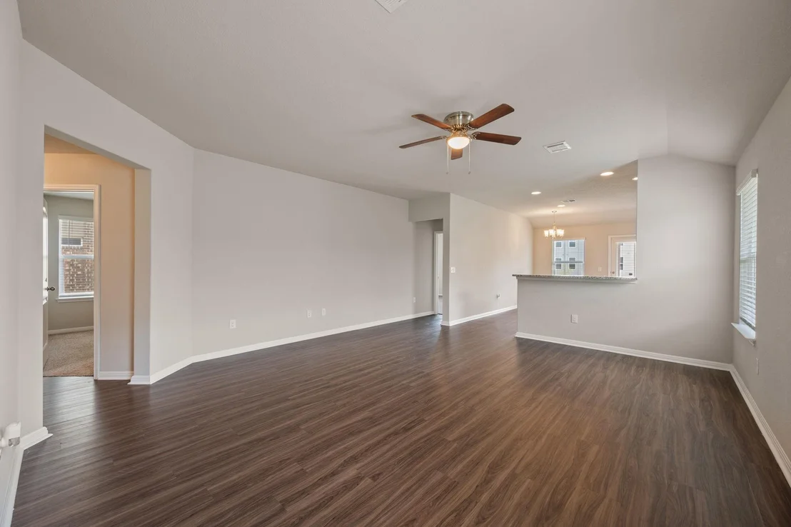 Photo of 433 Dubina Ave