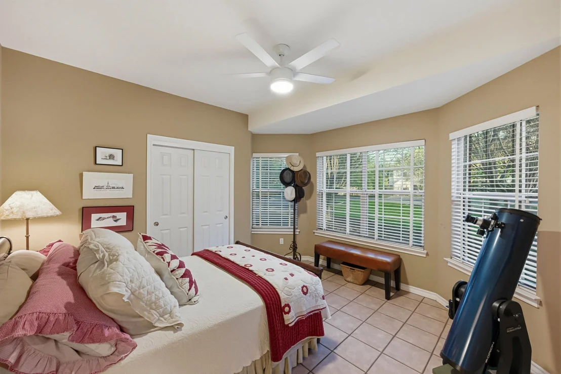 Photo of 604 Furlong DR