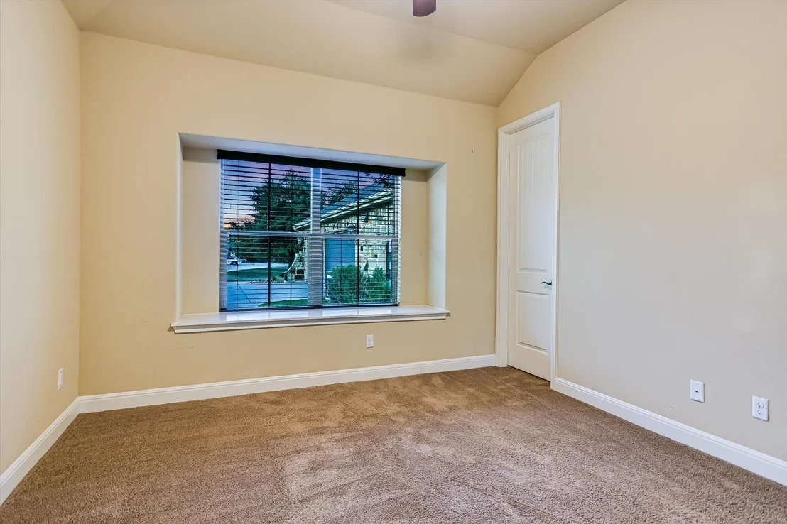 Photo of 162 Sarahs Spring CV