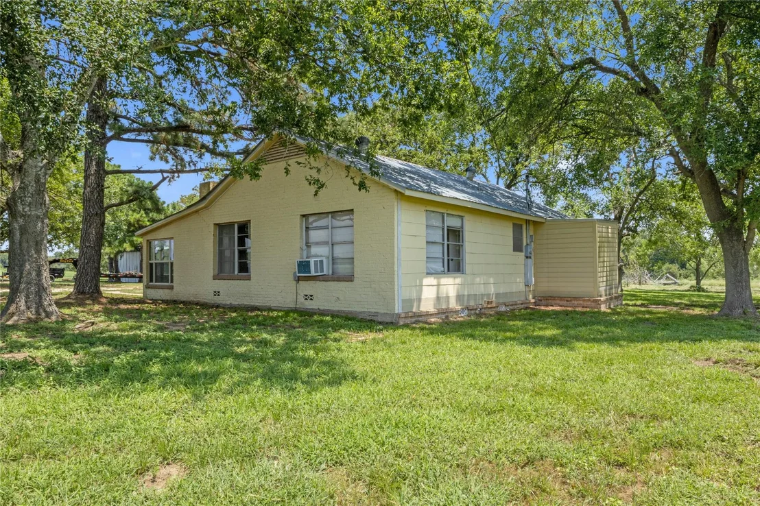 Photo of 451 Pleasant Grove RD