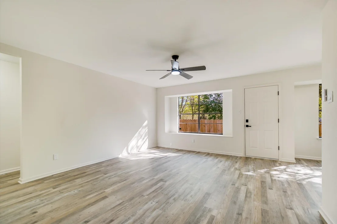 Photo of 7003 Castlekeep Way