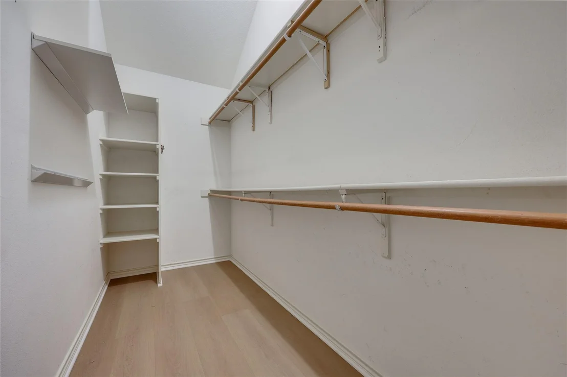 Photo of 16405 Marthas CV