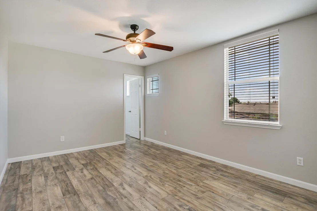Photo of 917 Ranchero RD