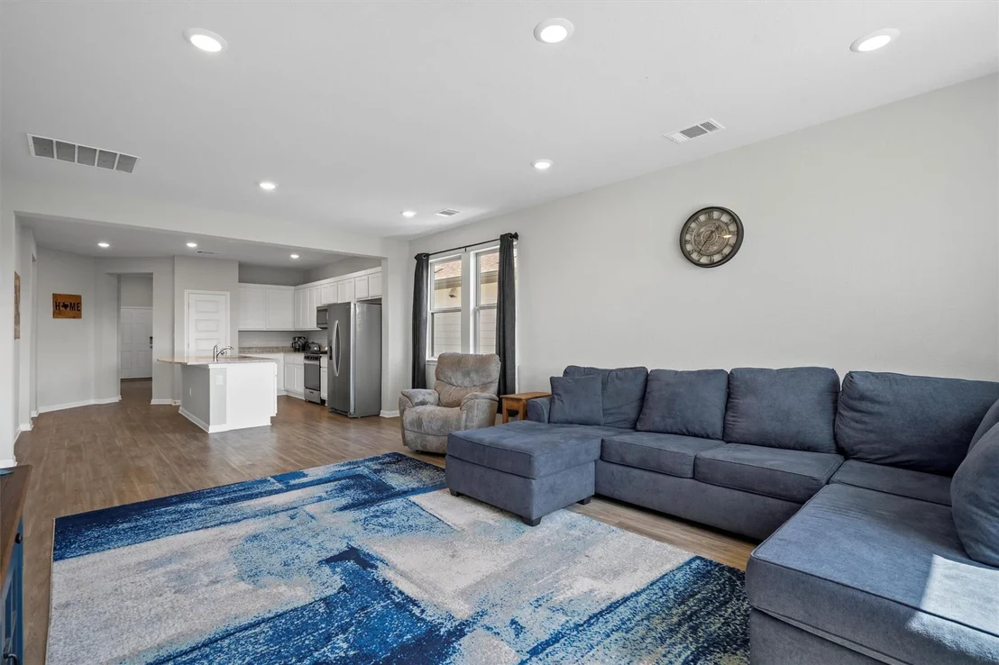 Photo of 310 Tolo DR