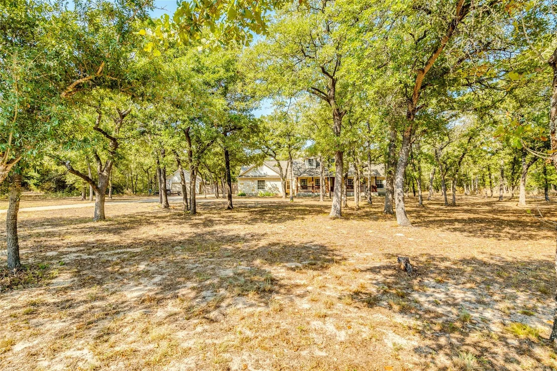 Photo of 517 Arbors CIR