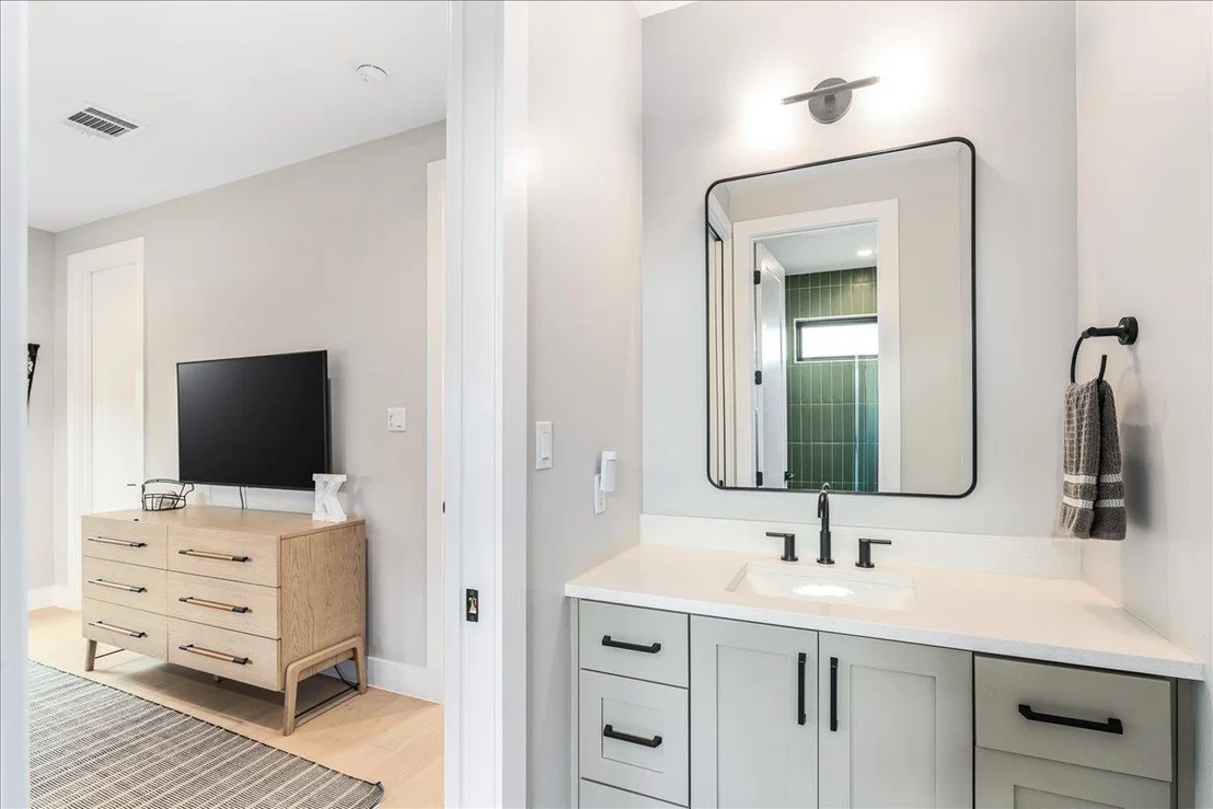 Photo of 9600 Stratus DR