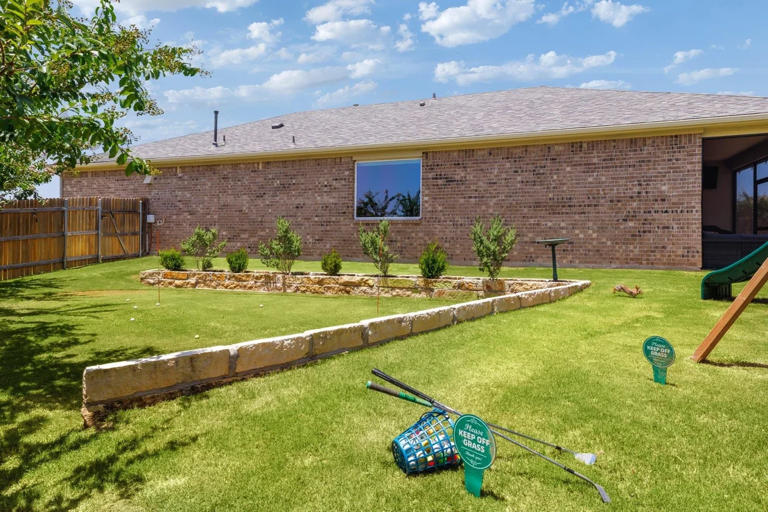 Photo of 916 Scott CT