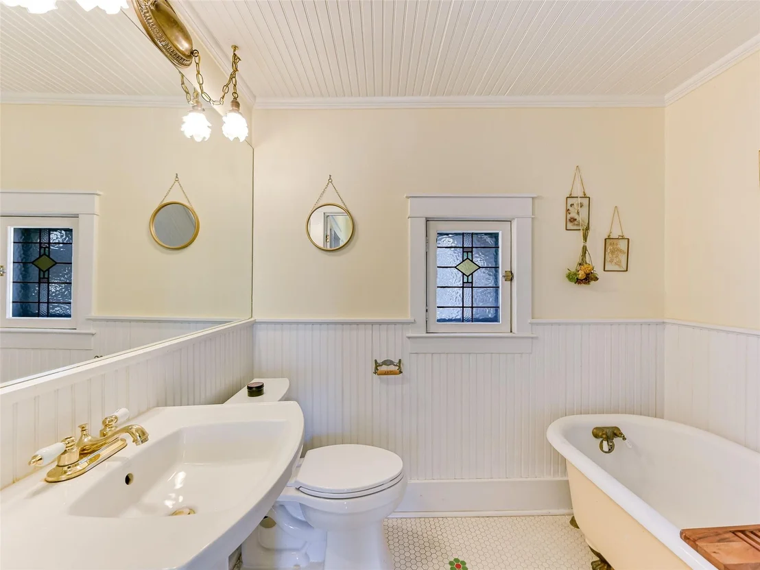 Photo of 4000 Avenue D