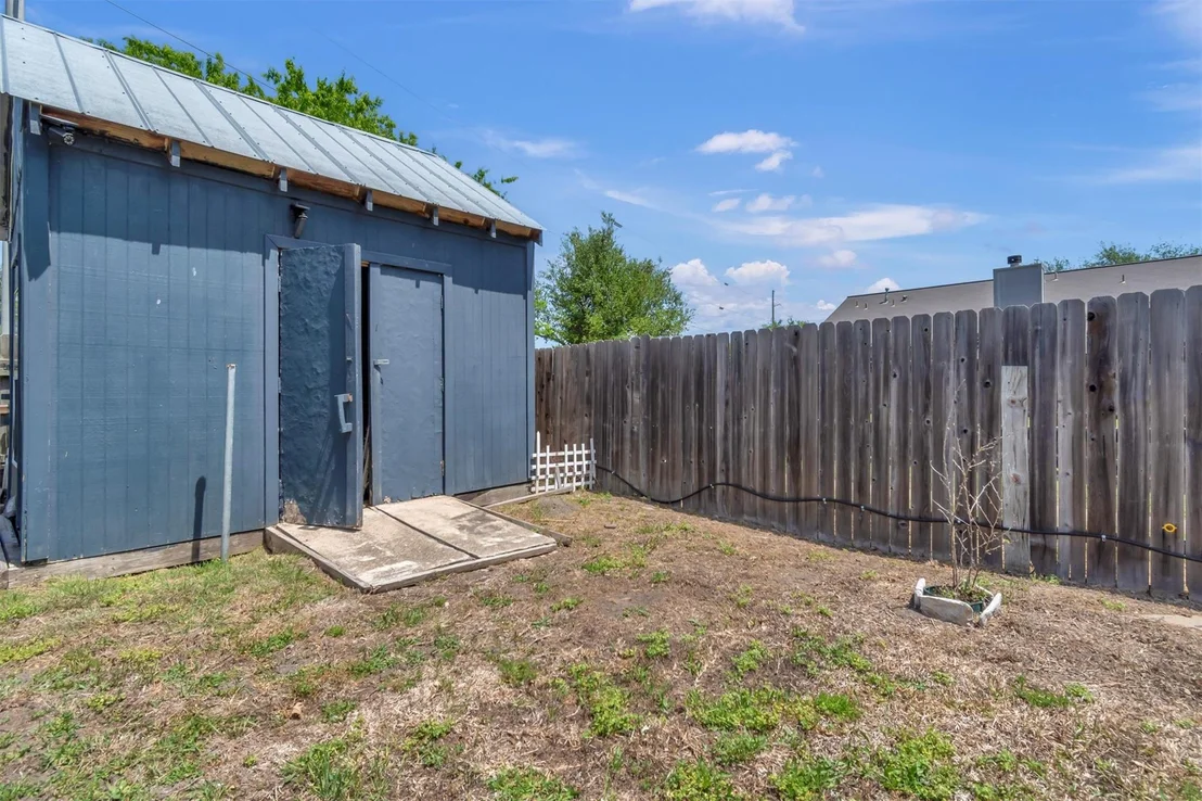 Photo of 206 Quail CIR
