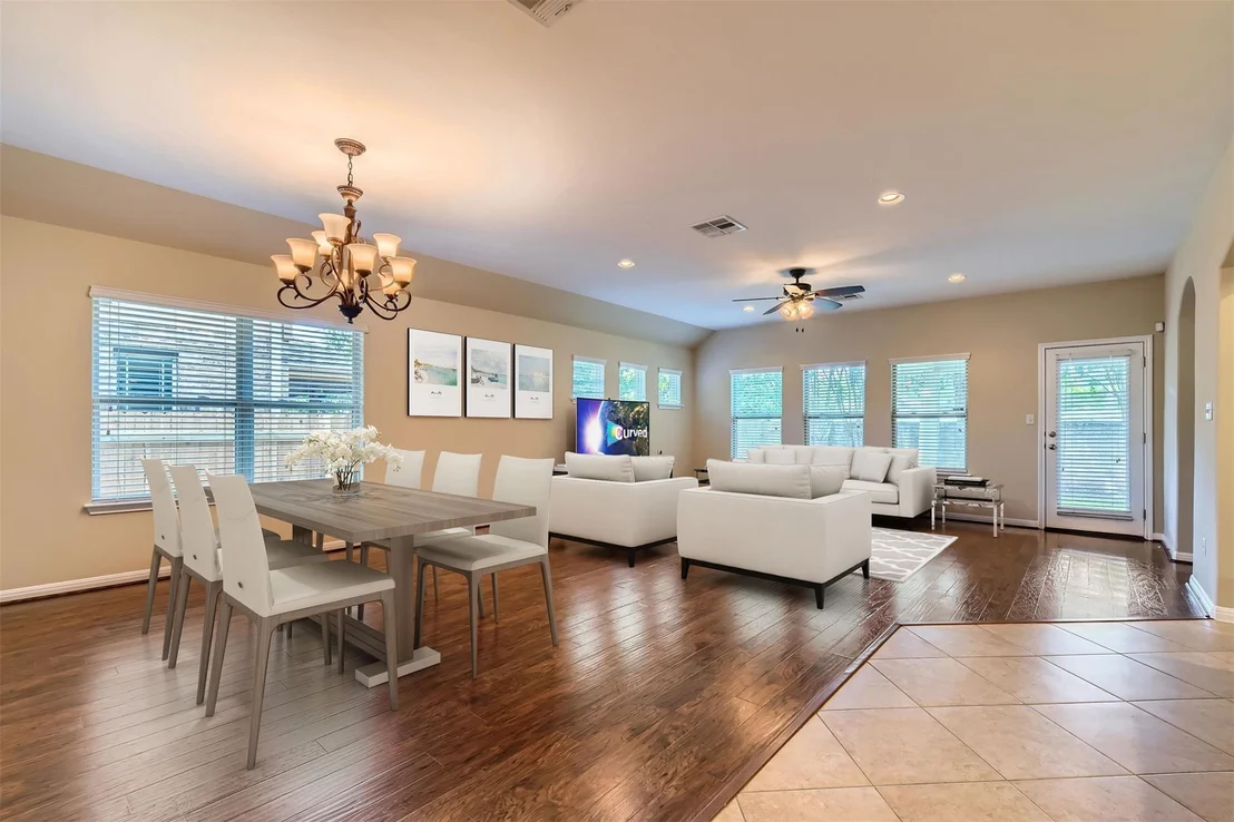 Photo of 9728 Alex LN