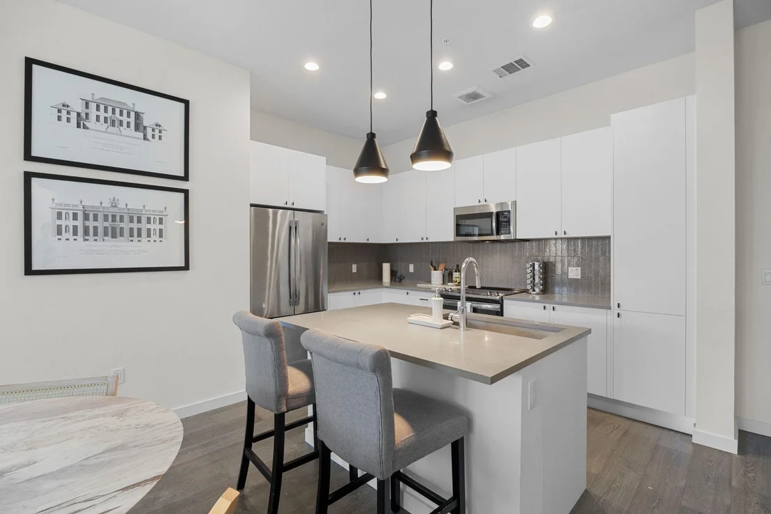 Photo of Unit 229 at 800 Embassy DR