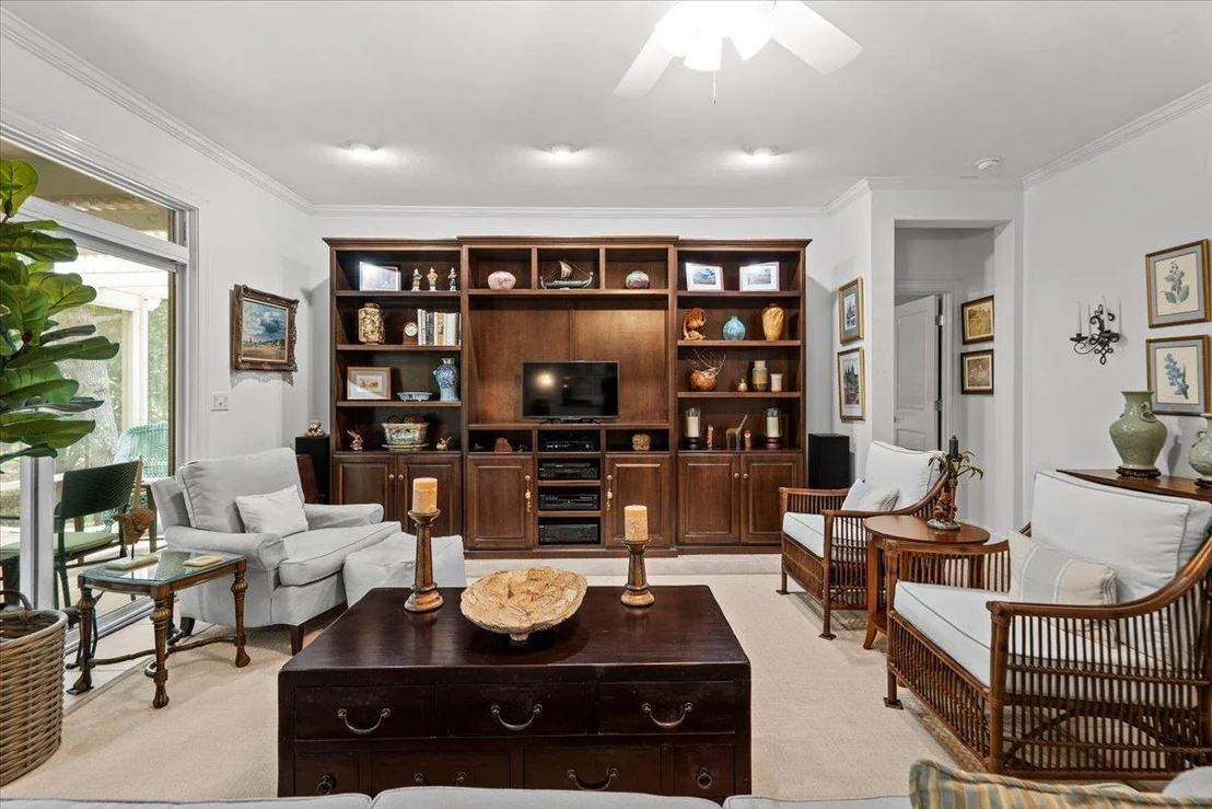 Photo of 503 Breezeway LN