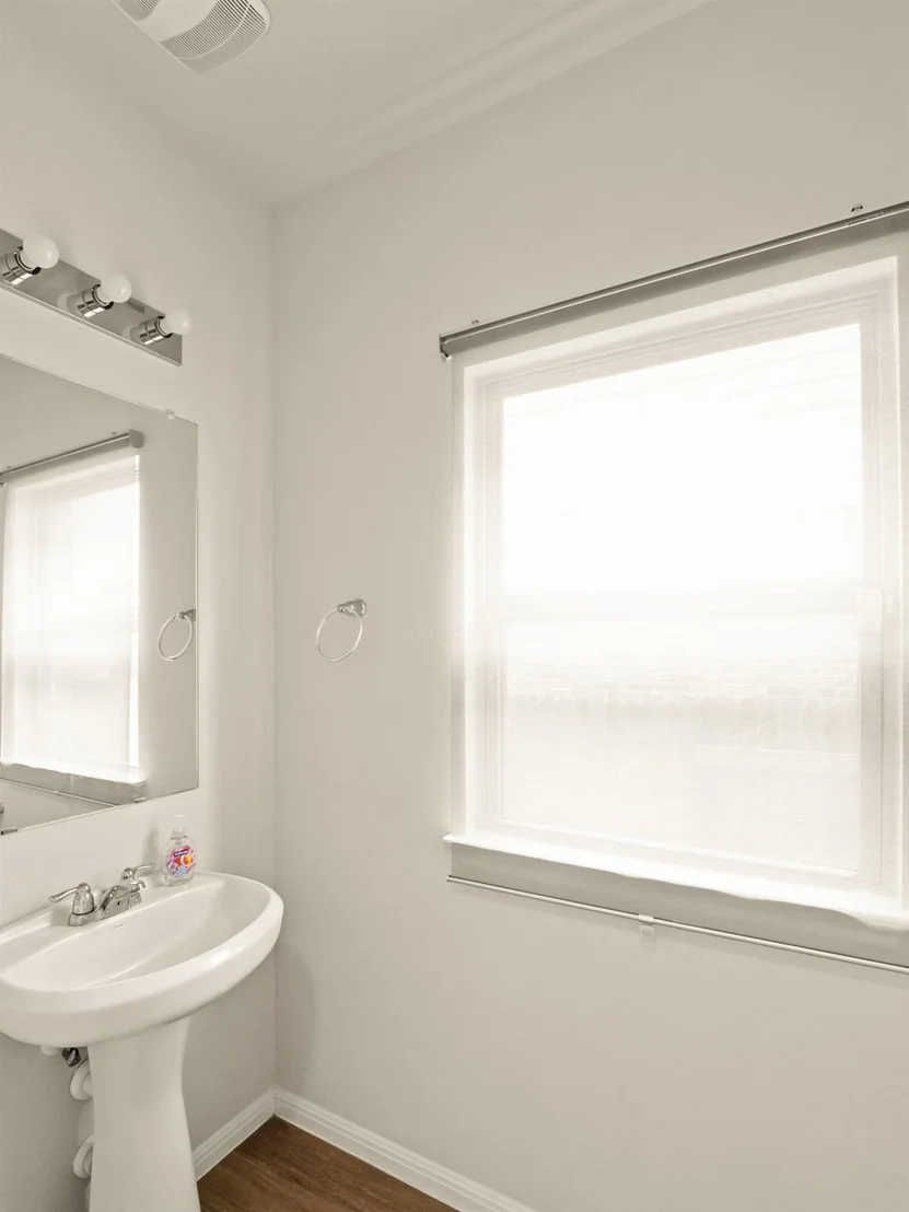 Photo of 574 W Nautical LOOP