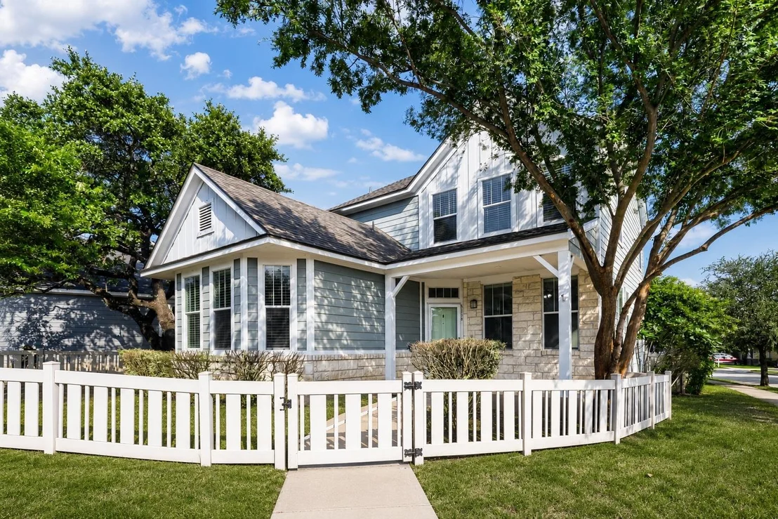 Photo of 5136 Hellman