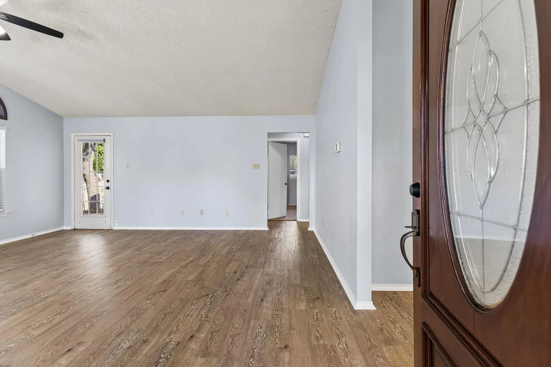 Photo of 1709 Hatch RD