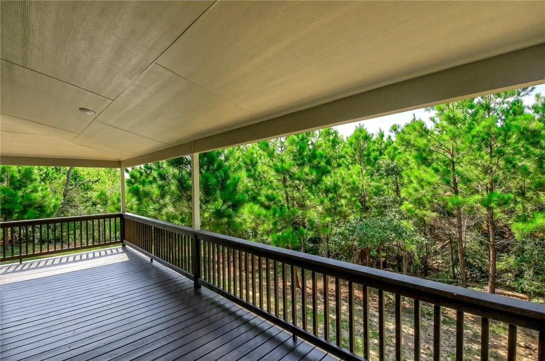 Photo of 137 Lakeside DR