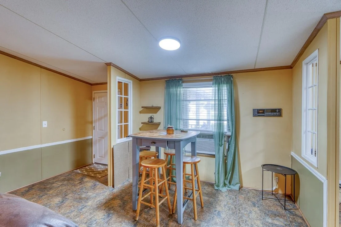 Photo of 122 Heritage DR