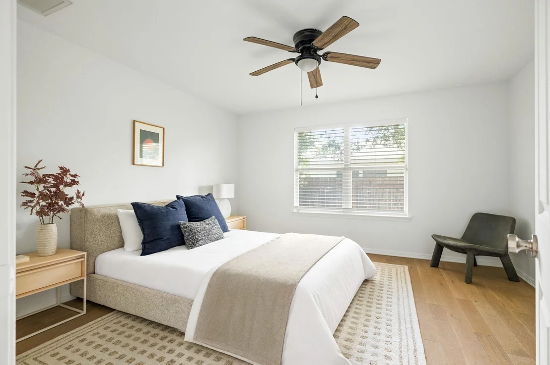 Photo of 1535 Lorson LOOP