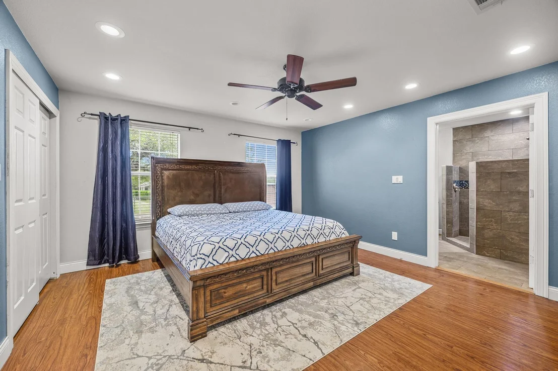 Photo of 2110 Spring Valley DR