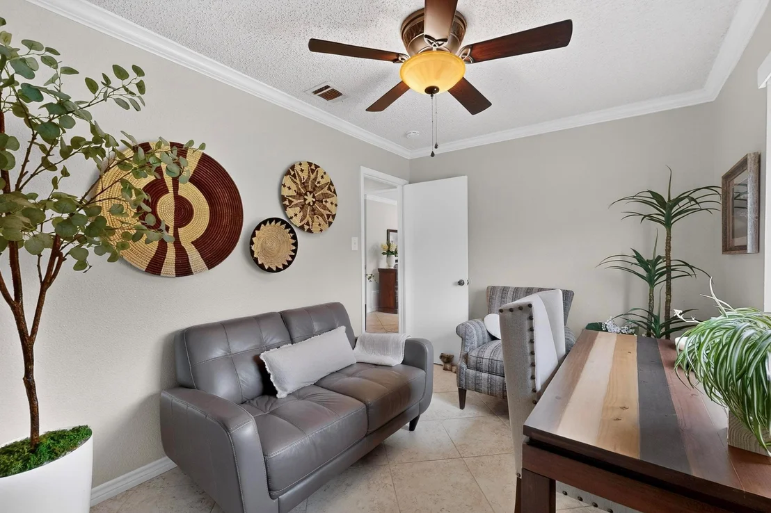 Photo of 1306 Lawnmont DR