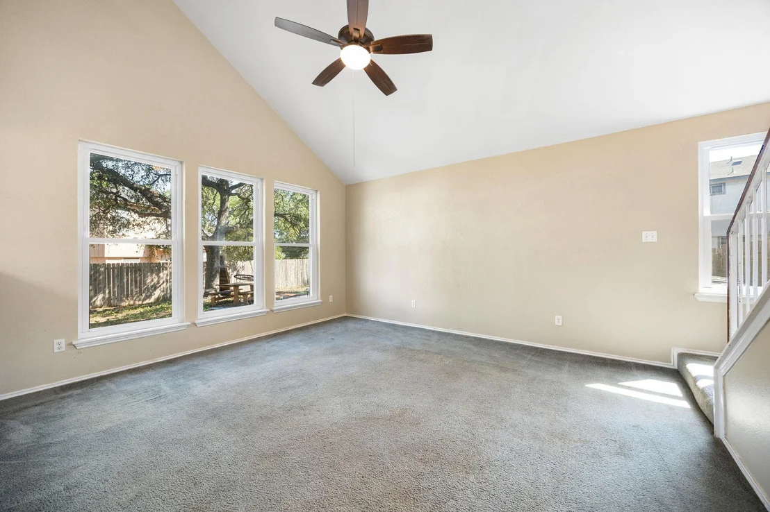 Photo of 8845 Francia TRL