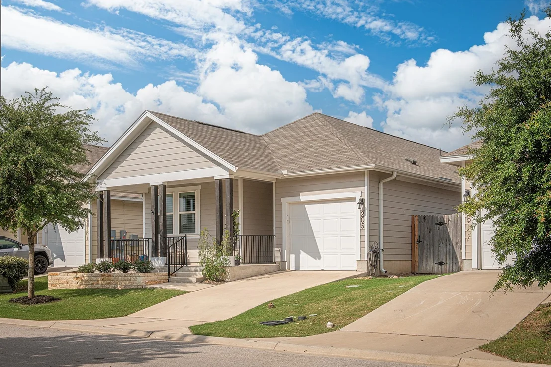 Photo of 205 Michaelis DR