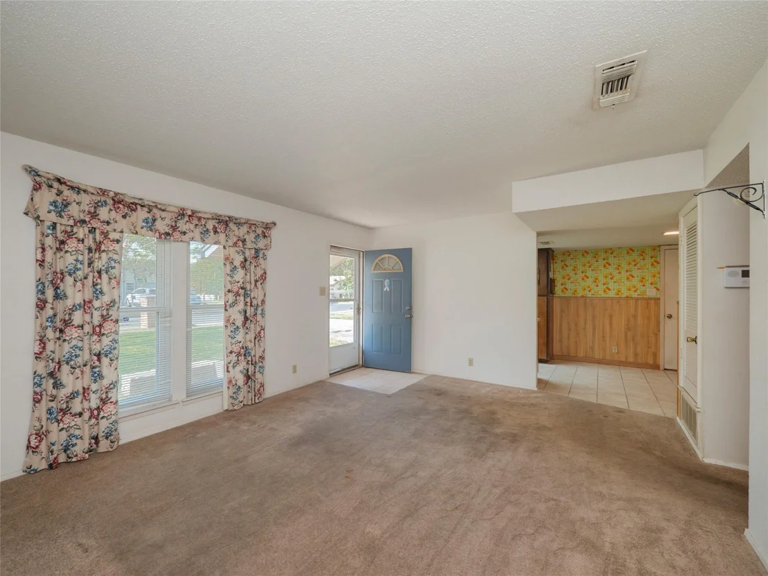 Photo of 5000 Creek Bend DR