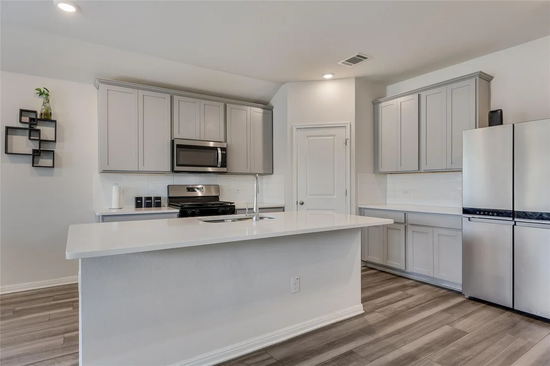 Photo of 406 Grasslands TRL