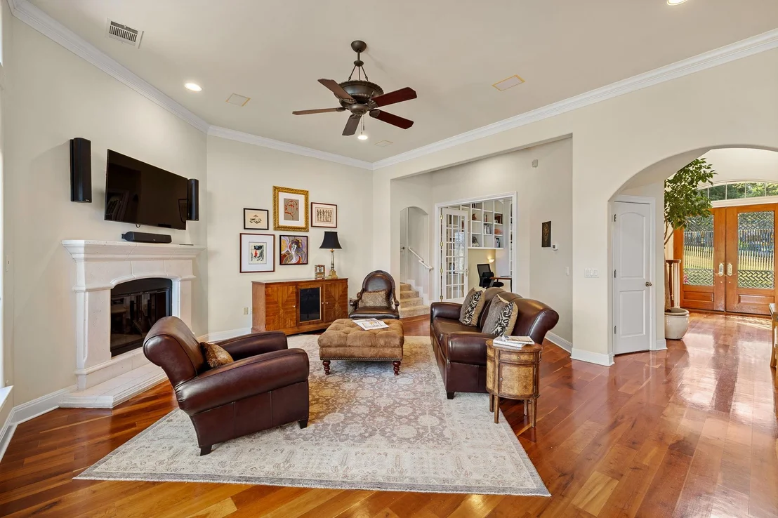 Photo of 3322 Far View DR