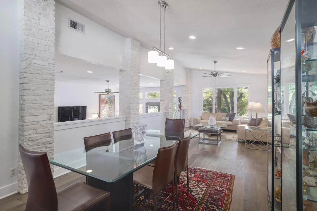Photo of 5901 Lookout Mountain DR