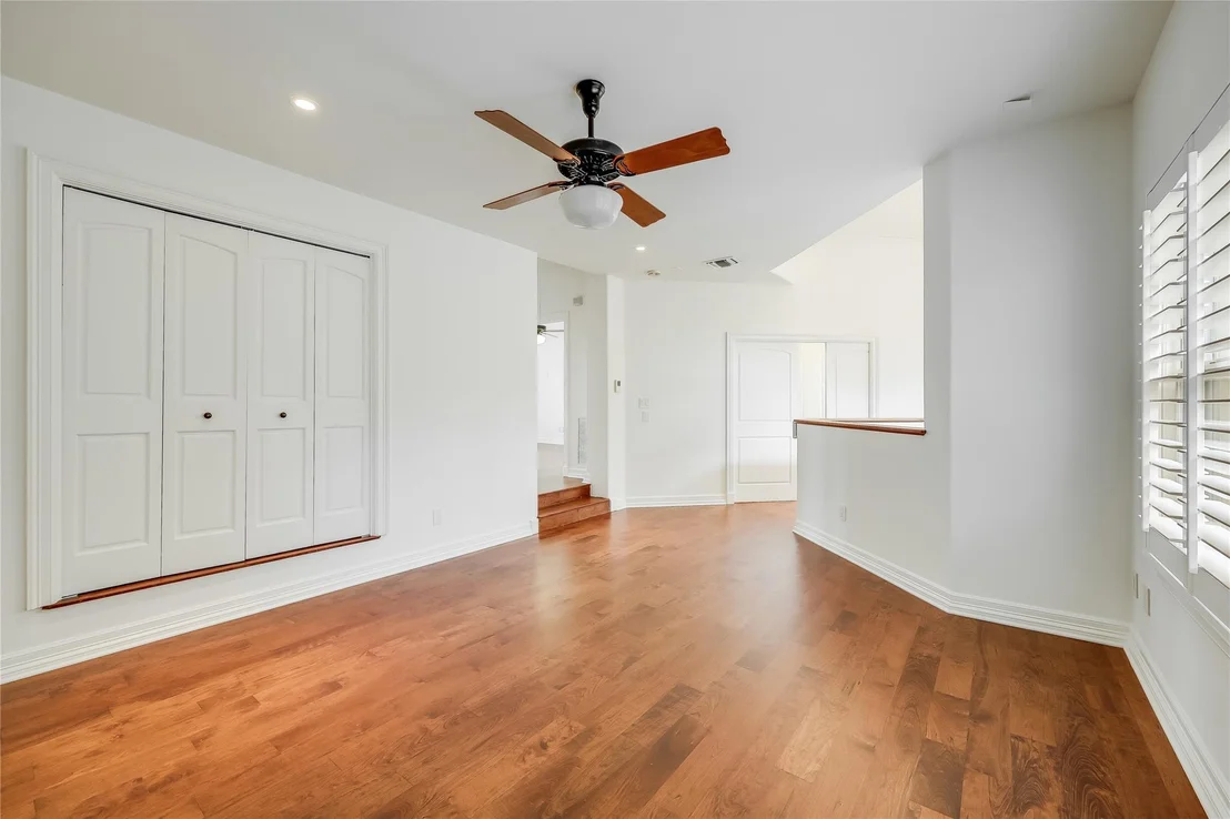 Photo of Unit 33 at 2800 Waymaker WAY