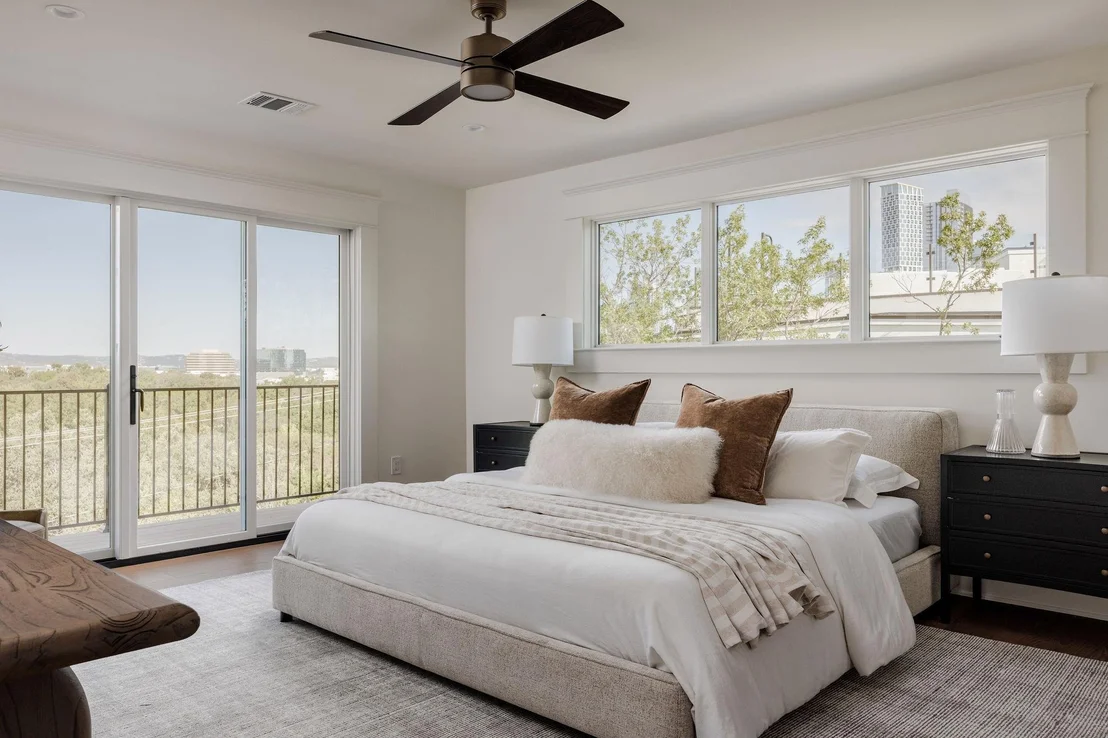 Photo of 1110 Travis Heights BLVD